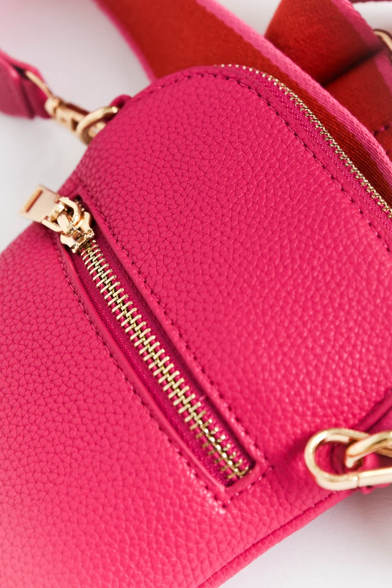 Leola Pink Walker Crossbody Bag - Image 2