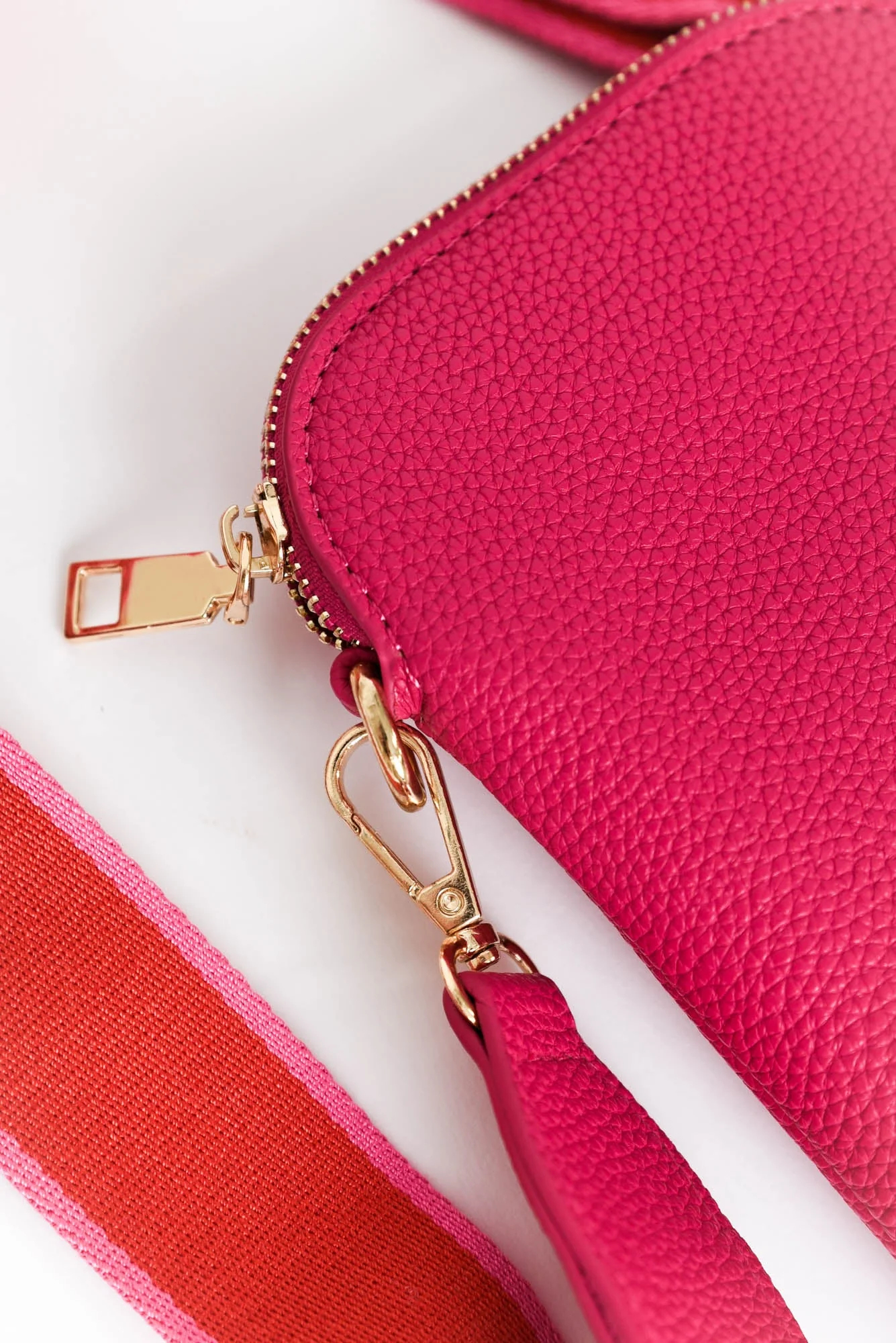 Leola Pink Walker Crossbody Bag - Image 4