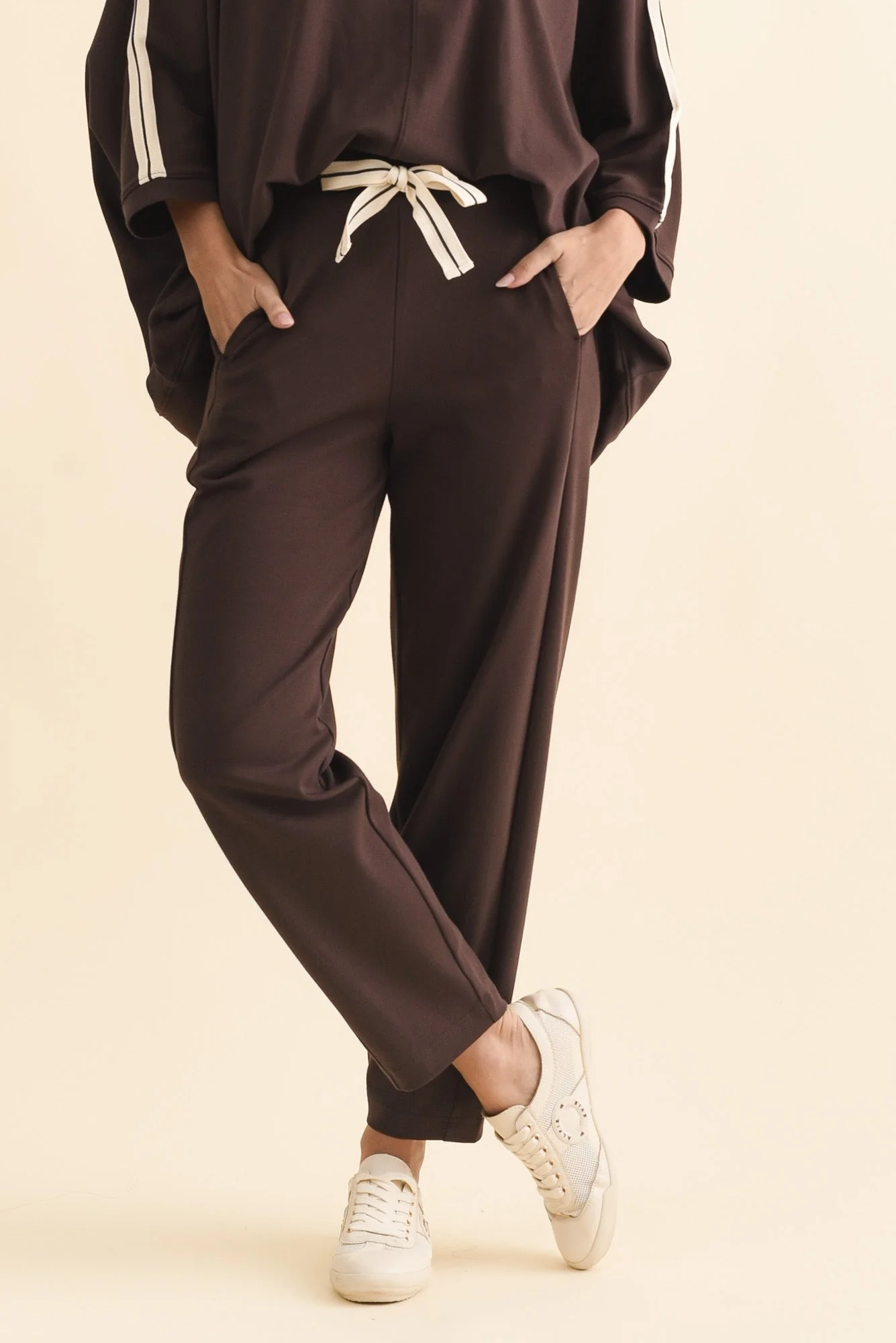 Tenille Chocolate Cotton Barrel Pants